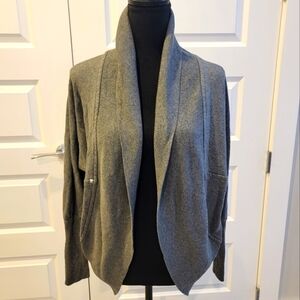 Aritzia Wilfred cardigan